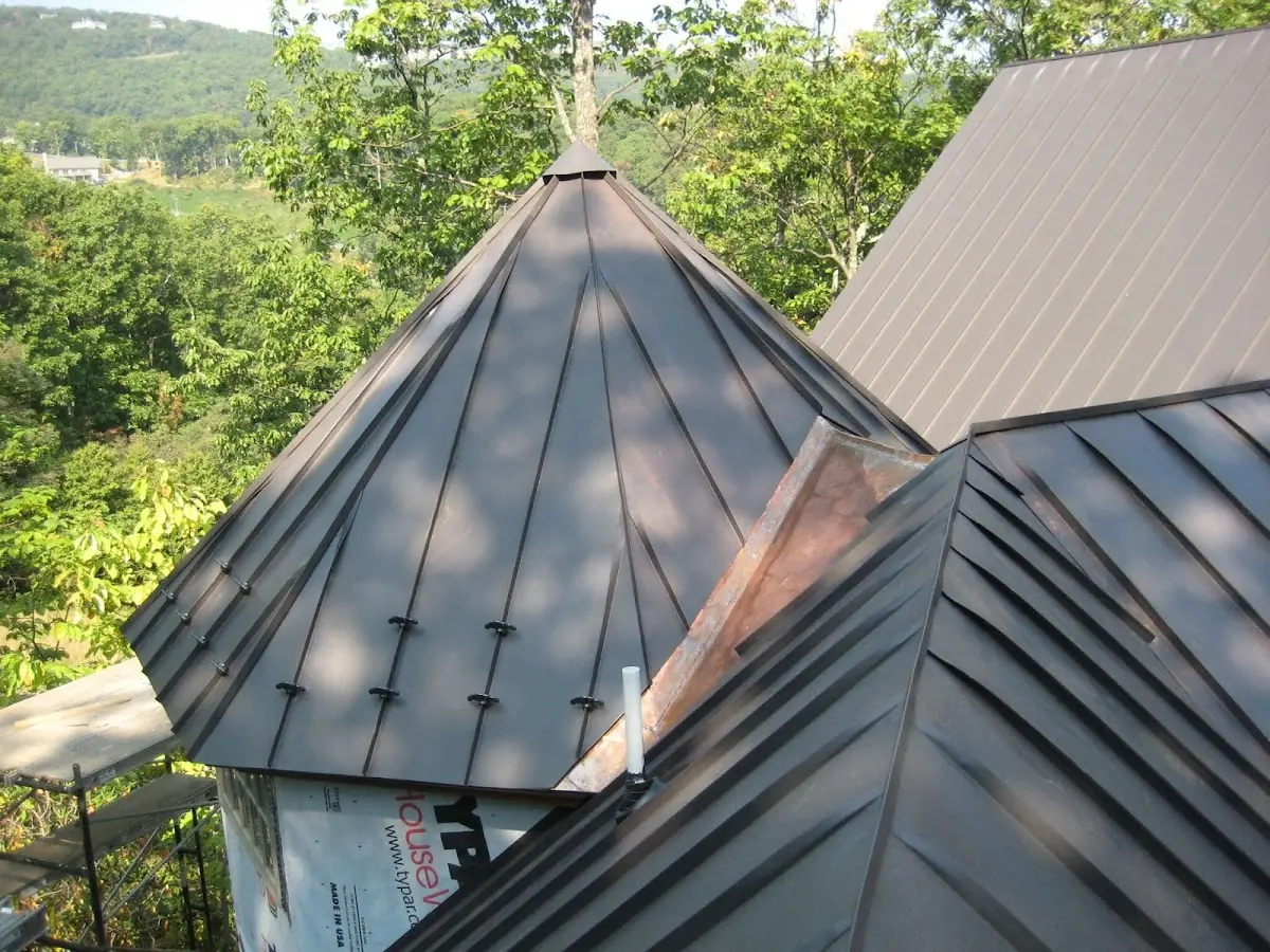 Professional Roof Tarp Installation by Craftsman Roofing in Ampere